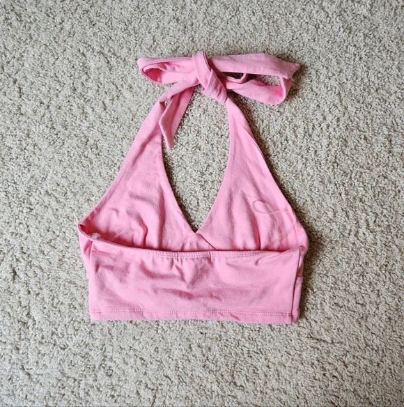NWT Full Tilt Pink Halter Crop Top - Picture 2 of 3